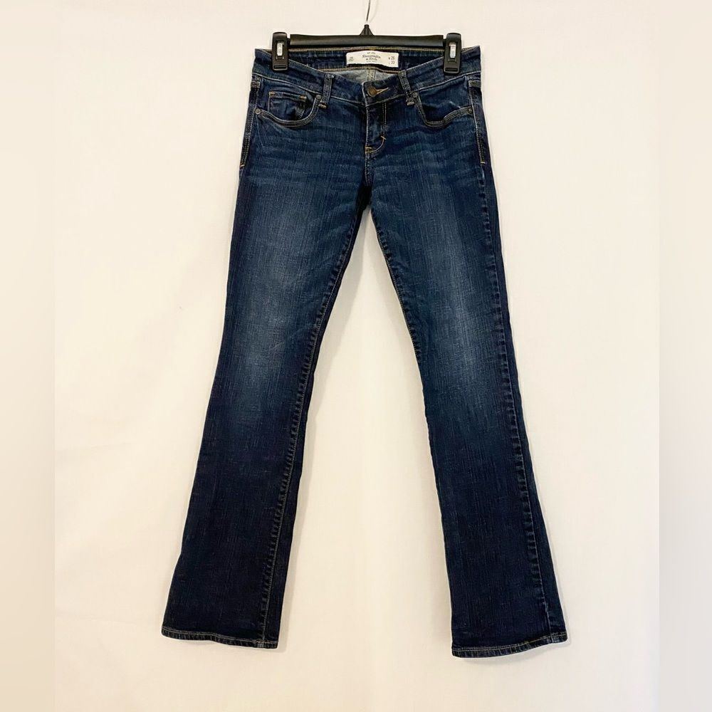 Abercrombie & Fitch bootcut stretch jeans W 26 L 33 on label.